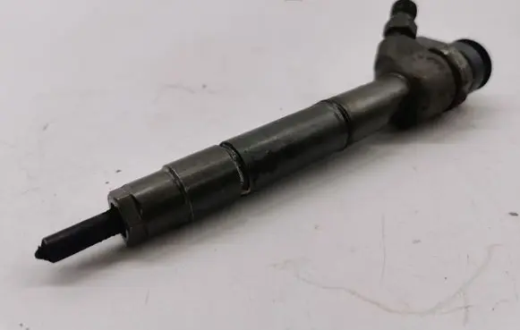 Mercedes-Benz B W245 Fuel injector A6400700787 81HWHS