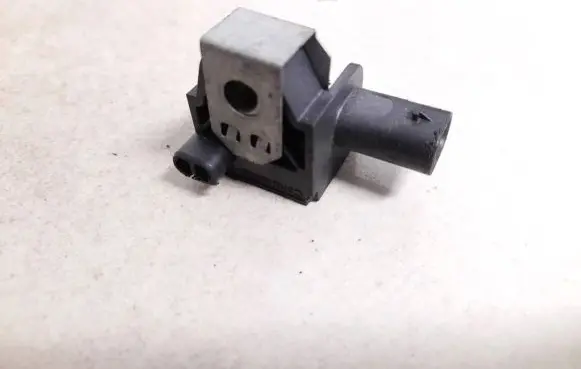 BMW 5 GT F07 Airbag deployment crash/impact sensor 6577922417704 65779224177-04