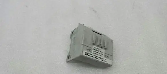 BMW 5 E39 Yaw turn rate sensor 65756923215