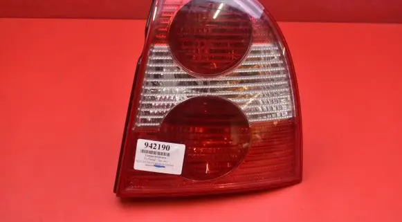 Volkswagen PASSAT B5.5 Rear/tail lights 28408014