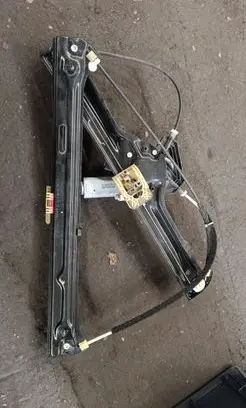 BMW X5 F15 Front door manual window regulator 7286184E
