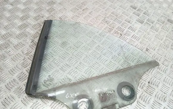 BMW 1 E82 E88 Rear side window 43R001582