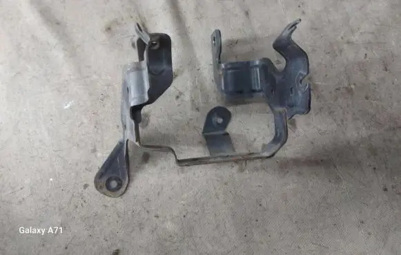 Ford Galaxy Power steering pump mounting bracket 6G913K738AC C6S4B 1600085009020