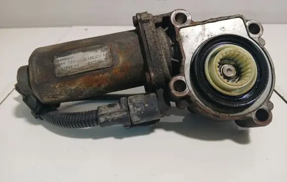 BMW X5 E53 Gearbox-reducer motor 0130008507