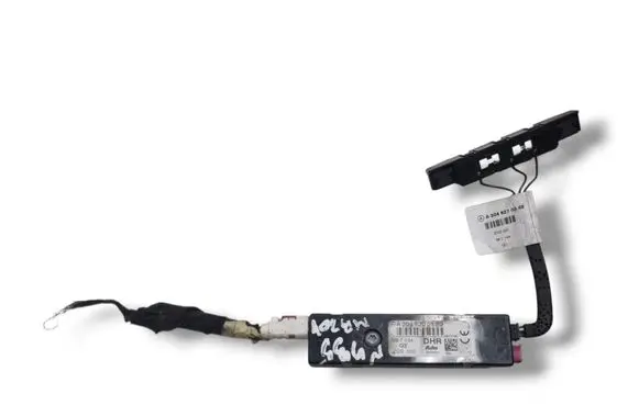 Mercedes-Benz C W204 Aerial antenna filter A2048270348 A2048200189