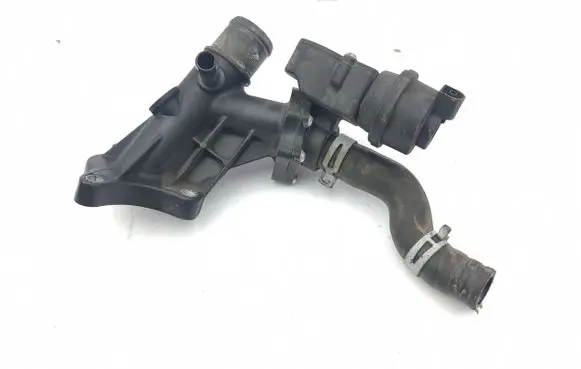 Nissan X-Trail T32 Engine coolant pipe/hose 110600686R