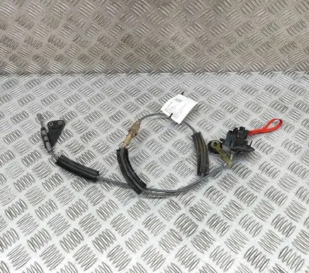 Handbrake/parking brake wiring cable