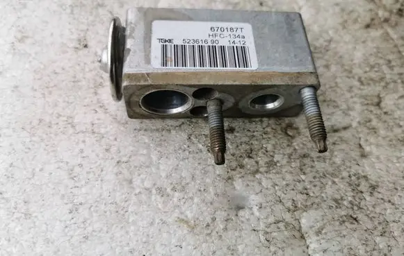Peugeot 508 Air conditioning (A/C) expansion valve 670187T HFC134A 52361690