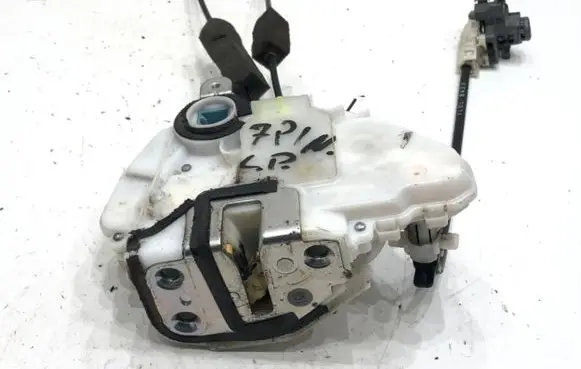 Honda Accord Front door lock