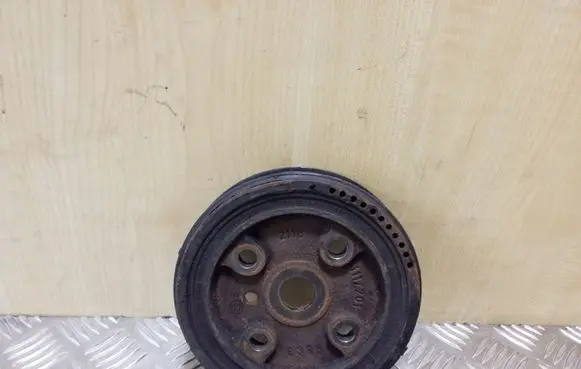 Volvo S80 Crankshaft pulley 30637335