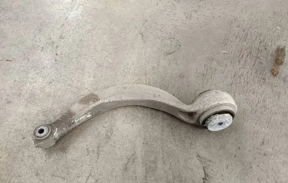 Jaguar XE Front control arm GX733C256