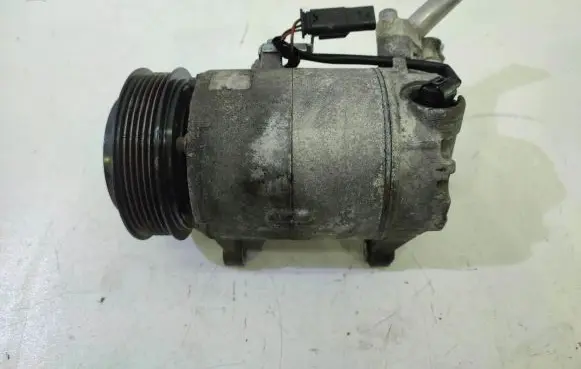 BMW 2 F45 Air conditioning (A/C) compressor (pump)
