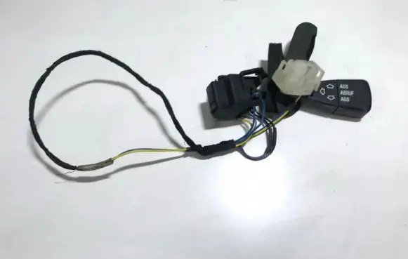 BMW 5 E39 Steering wheel adjustment switch 