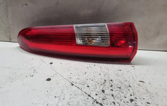 Volvo V70 Rear/tail lights 9154493
