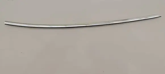 Mercedes-Benz E W212 Front door glass trim molding A2076730783