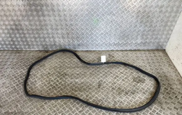 Volkswagen Tiguan Trunk rubber seal (body) 5NA827705