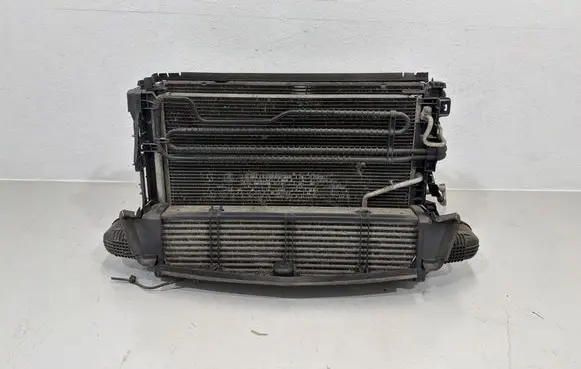 Mercedes-Benz C W204 Radiator set A2049060212 A2045000254 A2045000654