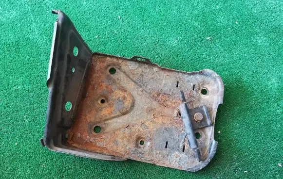 Fiat Barchetta Battery bracket 