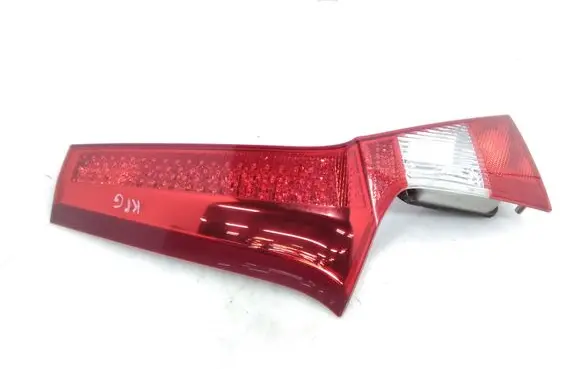 Volvo XC70 Tailgate rear/tail lights