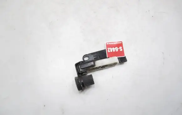 Volkswagen Caddy Sliding door check strap stopper 2K0843414A