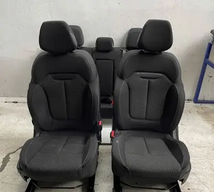 Renault Kadjar Seat set 