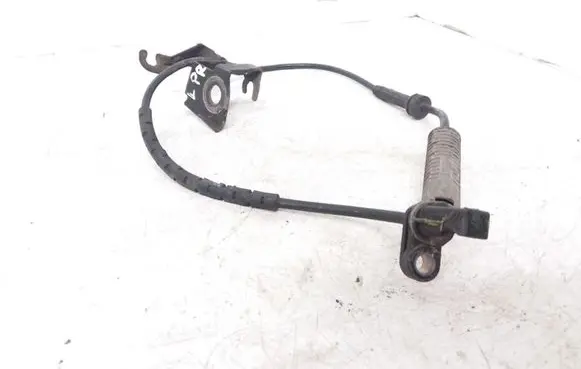 BMW 3 E90 E91 ABS brake wheel speed sensor 6762465