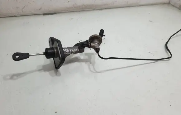 Hyundai Santa Fe Clutch master cylinder