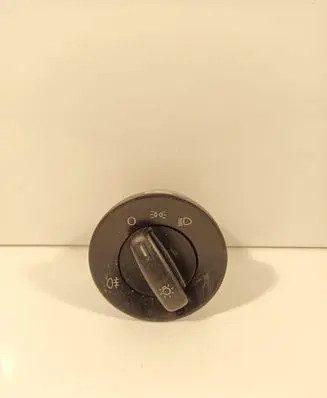 Skoda Octavia Mk2 (1Z) Light switch 1Z0941431F