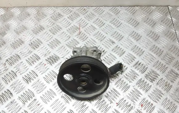 Citroen C5 Power steering pump