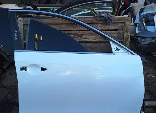 Nissan Altima Front door