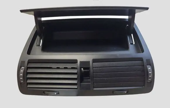 Skoda Octavia Mk2 (1Z) Dash center air vent grill 1Z0820951