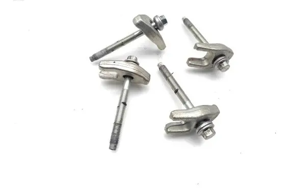 Nissan Qashqai Fuel Injector clamp holder 