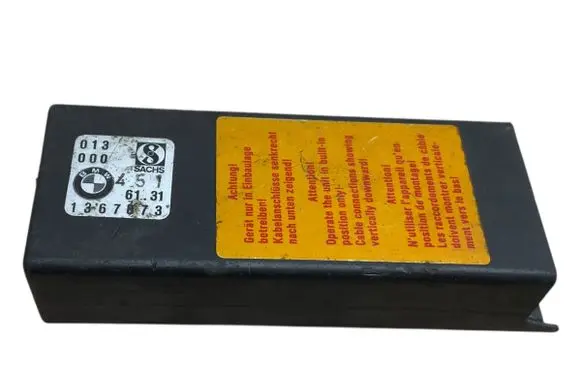 BMW 7 E23 Central locking relay 1367873