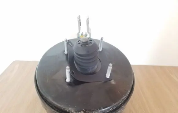 Toyota Corolla Verso E121 Brake booster 0204024806 02271