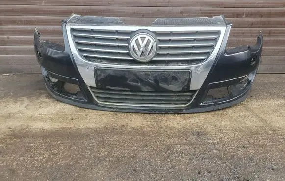 Volkswagen PASSAT B6 Front bumper 3C0807221