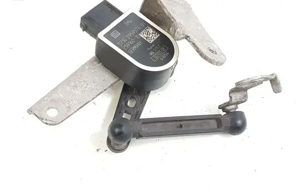 BMW M5 F90 Headlight/headlamp level sensor 37142959574
