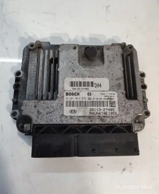 KIA Carens II Engine control unit/module 3911327485