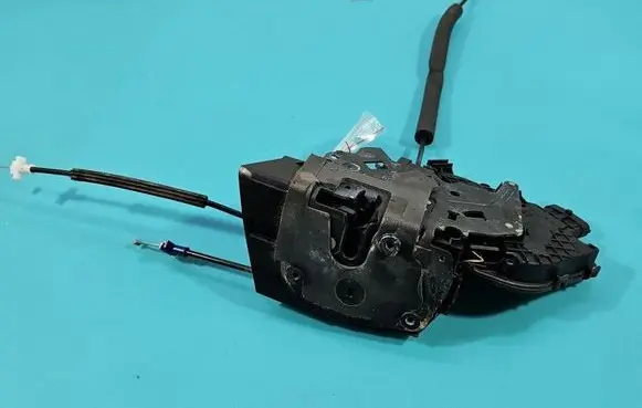 Jaguar F-Pace Front door lock HK83203A29BC IMPRK1577716