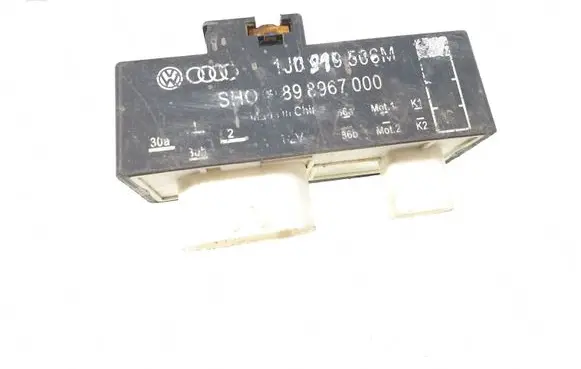 Volkswagen Golf VI Coolant fan relay 1J0919506M 898967000