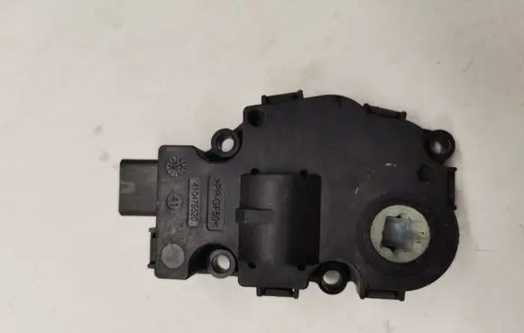Mercedes-Benz GLE (W166 - C292) Intake manifold valve actuator/motor T946104