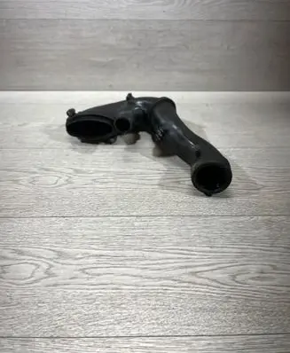 BMW 5 E60 E61 Turbo air intake inlet pipe/hose 7794172 58300015 446237606
