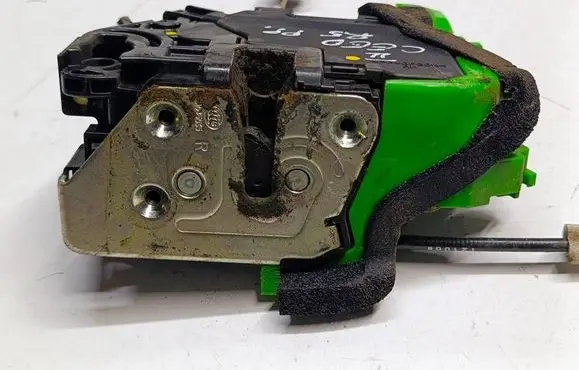 KIA Ceed Front door lock 81320-A2120