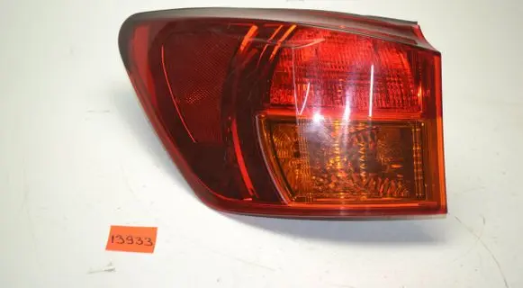 Lexus IS 200-300 Rear/tail lights 13933