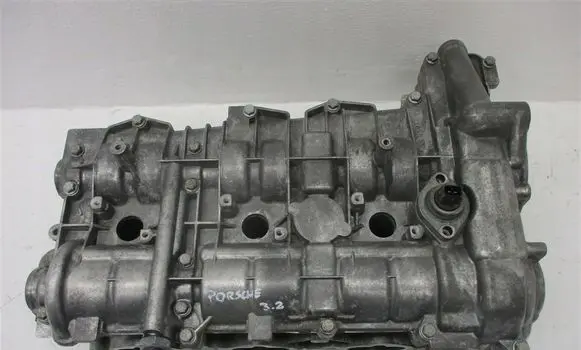 Porsche Boxster 986 Engine head 