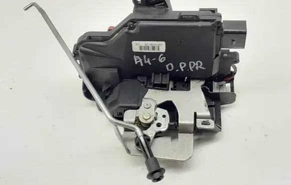 Audi A4 S4 B6 8E 8H Front door lock 8E1837016C