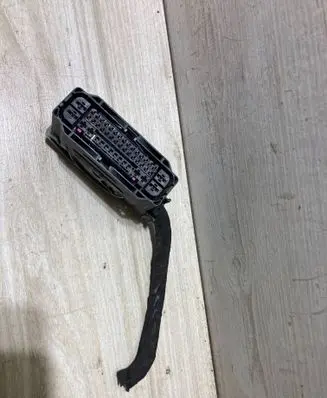 KIA Sportage ABS module connector plug 2209517 22095209
