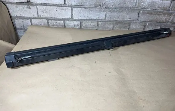 Volkswagen PASSAT B6 Trunk grilles 