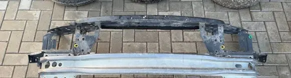 Volvo XC70 Front bumper support beam 30791152