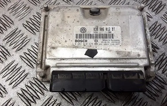 Seat Toledo II (1M) Engine control unit/module 038906012bt 0281010229