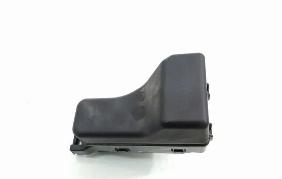 Toyota Corolla Verso AR10 Fuse module 8274113020